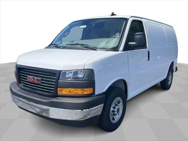 2024 GMC Savana Base