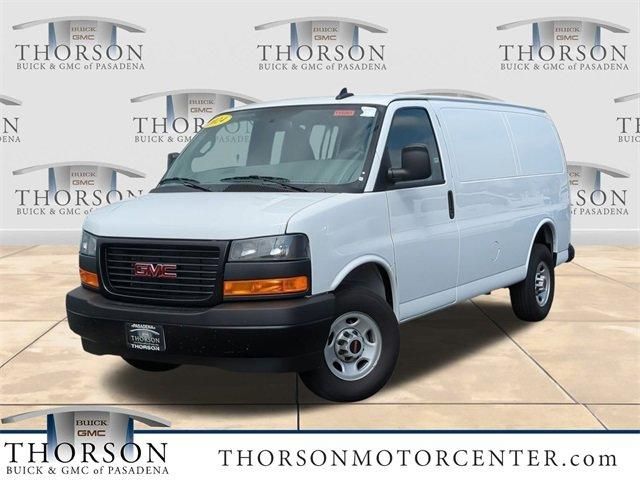 2024 GMC Savana Base