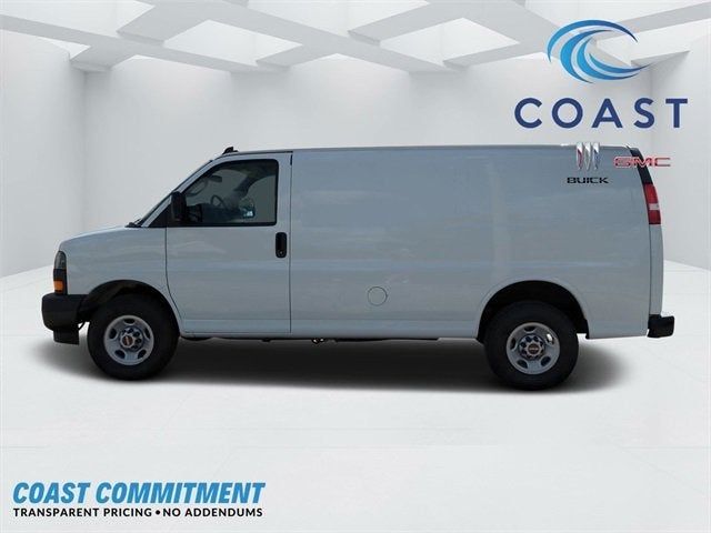 2024 GMC Savana Base