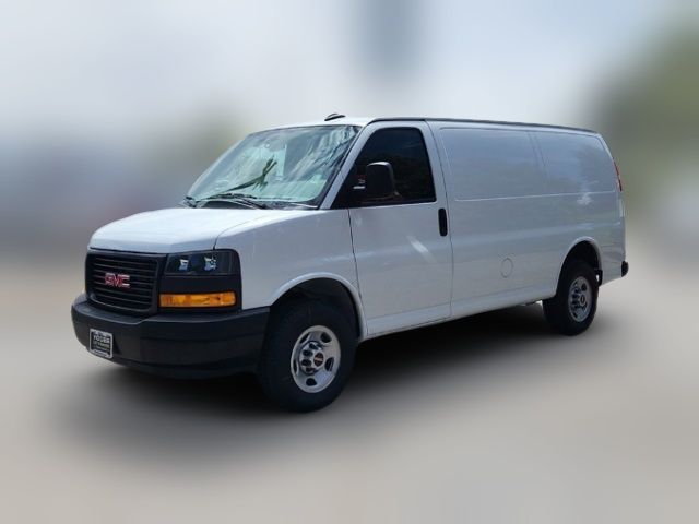 2024 GMC Savana Base