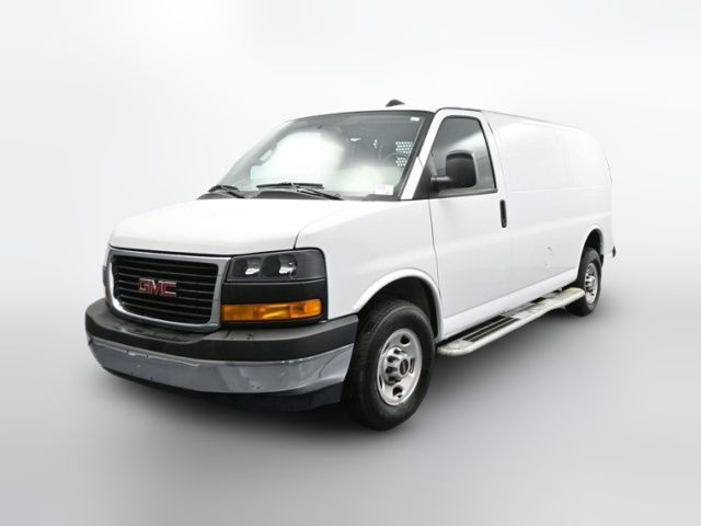 2024 GMC Savana Base