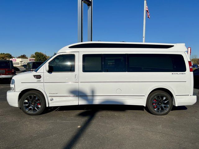 2024 GMC Savana Base