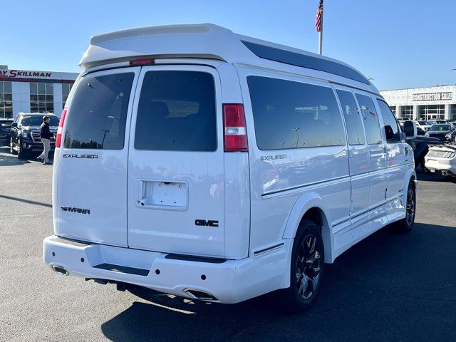 2024 GMC Savana Base