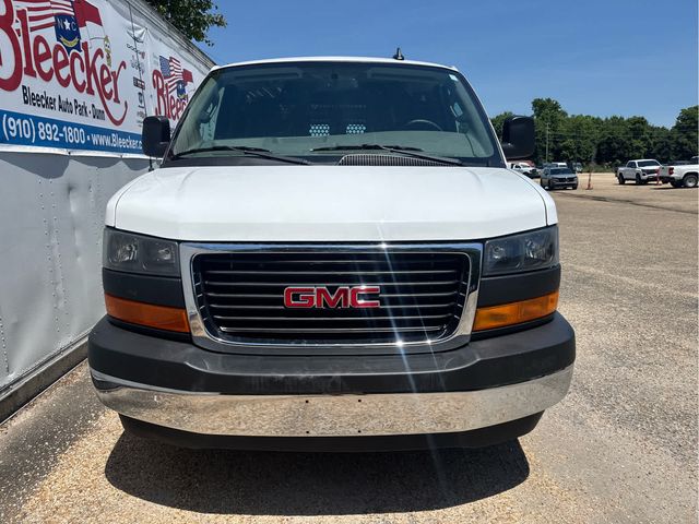 2024 GMC Savana Base