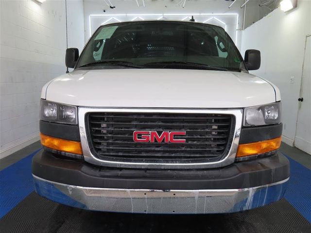 2024 GMC Savana Base
