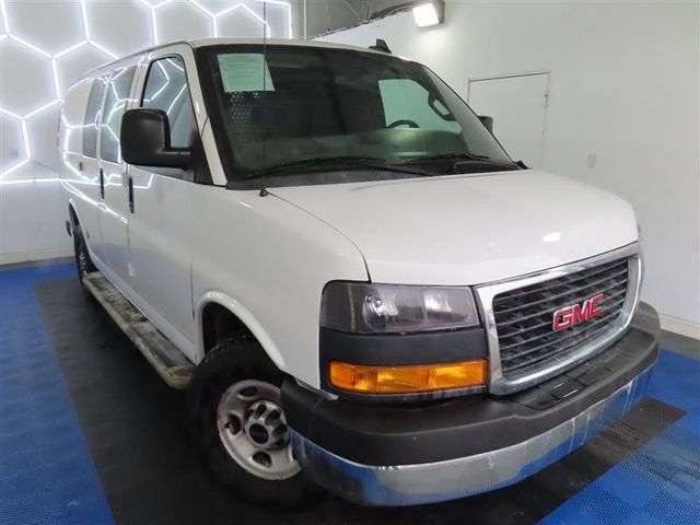 2024 GMC Savana Base
