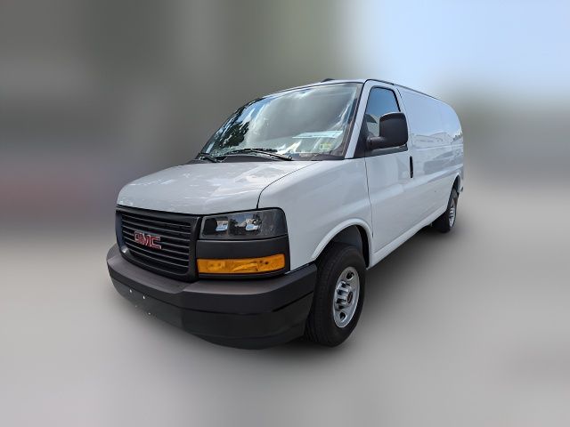 2024 GMC Savana Base