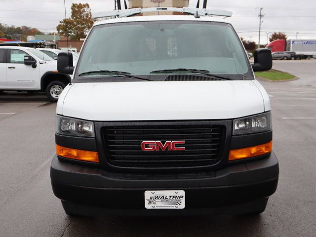 2024 GMC Savana Base