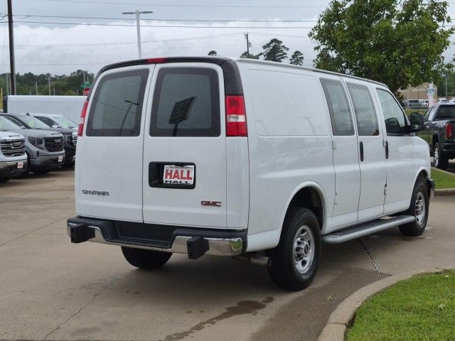 2024 GMC Savana Base