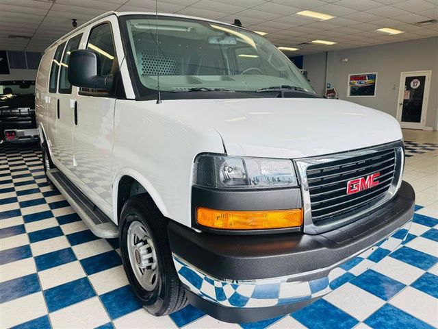 2024 GMC Savana Base