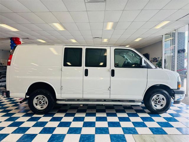 2024 GMC Savana Base