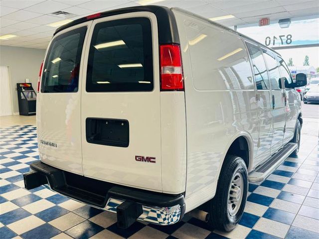 2024 GMC Savana Base
