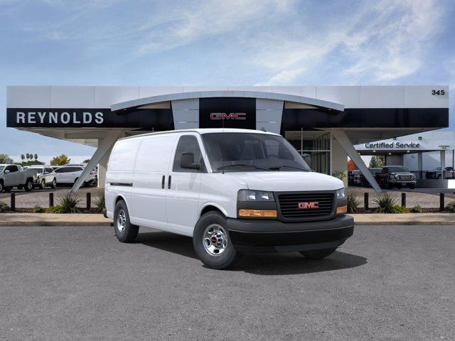 2024 GMC Savana Base