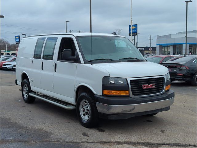 2024 GMC Savana Base