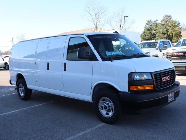 2024 GMC Savana Base