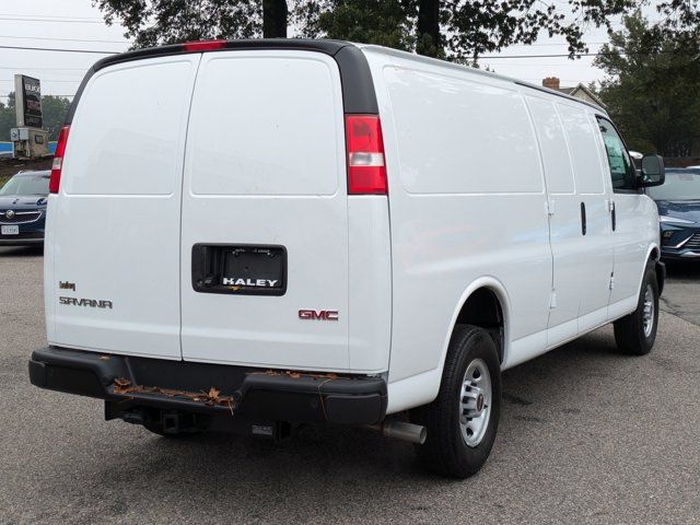 2024 GMC Savana Base