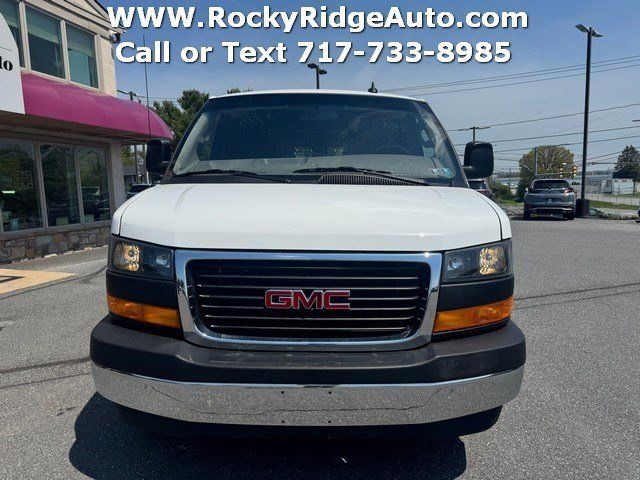 2024 GMC Savana Base