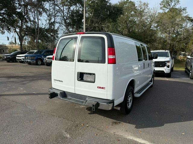 2024 GMC Savana Base