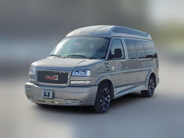 2024 GMC Savana Base