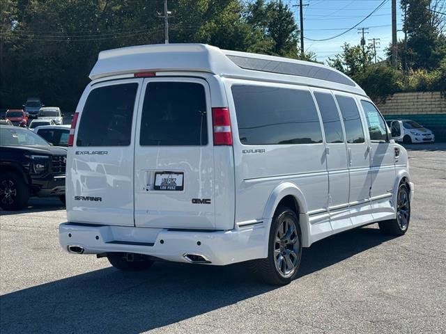 2024 GMC Savana Base