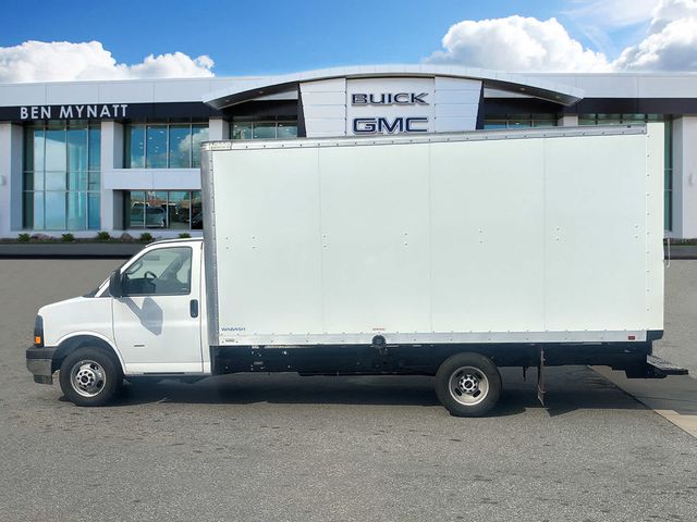 2024 GMC Savana Base