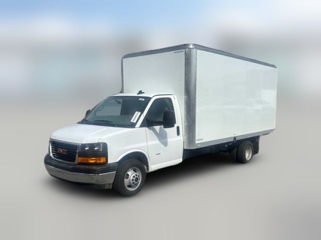 2024 GMC Savana Base