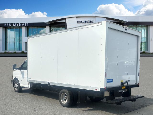 2024 GMC Savana Base