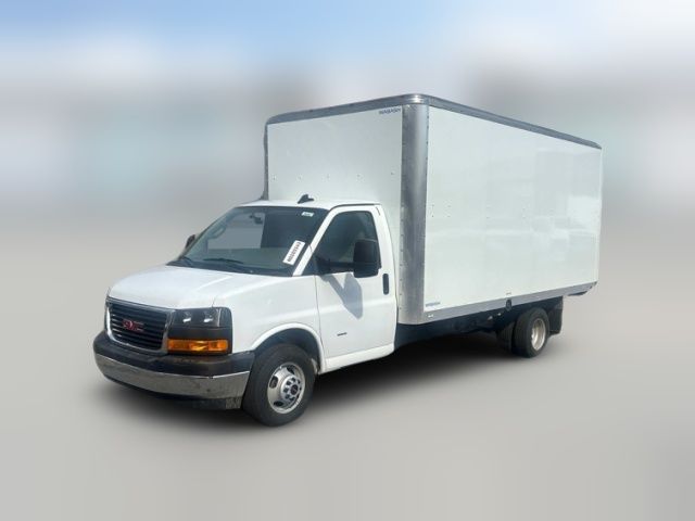 2024 GMC Savana Base