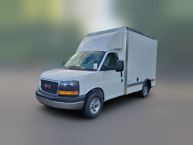 2024 GMC Savana Base