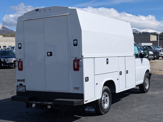 2024 GMC Savana Base