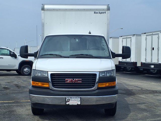 2024 GMC Savana Base