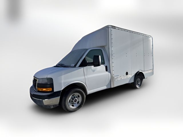 2024 GMC Savana Base