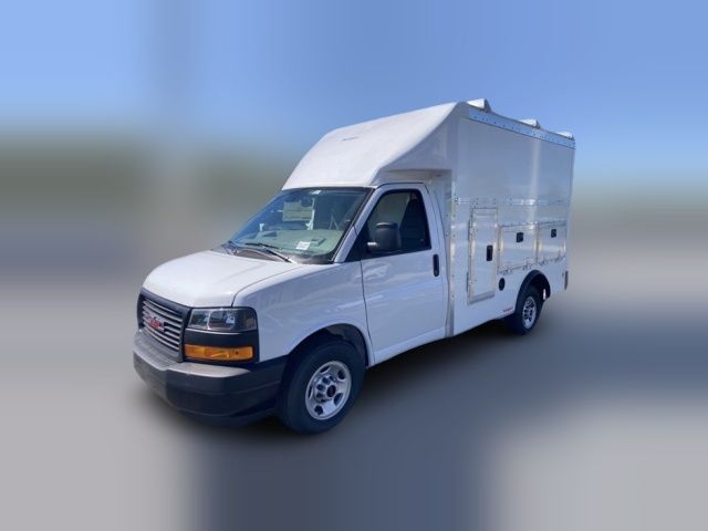 2024 GMC Savana Base