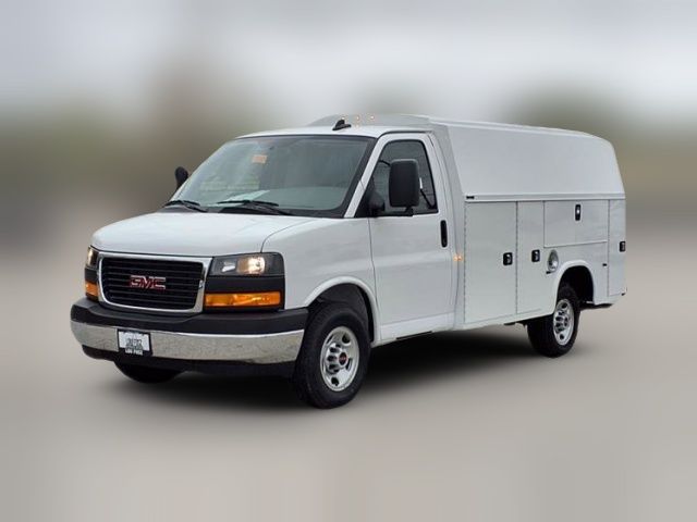 2024 GMC Savana Base