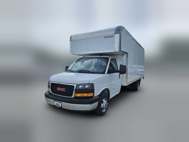 2024 GMC Savana Base