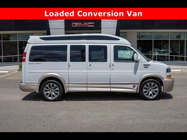 2024 GMC Savana Base