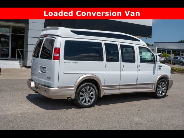 2024 GMC Savana Base