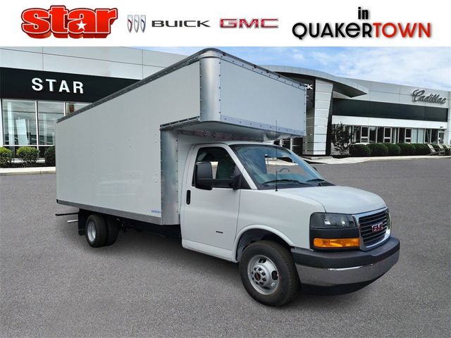 2024 GMC Savana Base