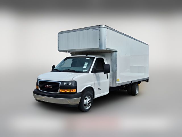 2024 GMC Savana Base