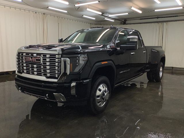 2024 GMC Sierra 3500HD Denali