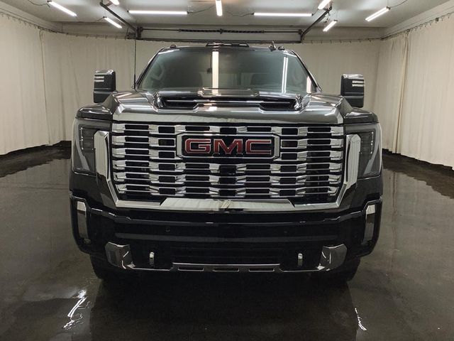 2024 GMC Sierra 3500HD Denali