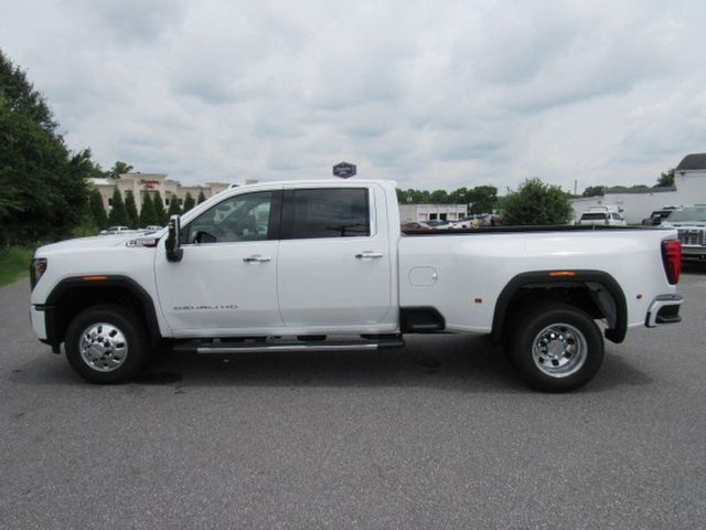 2024 GMC Sierra 3500HD Denali