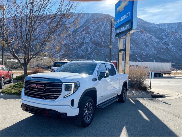 2024 GMC Sierra 1500 AT4