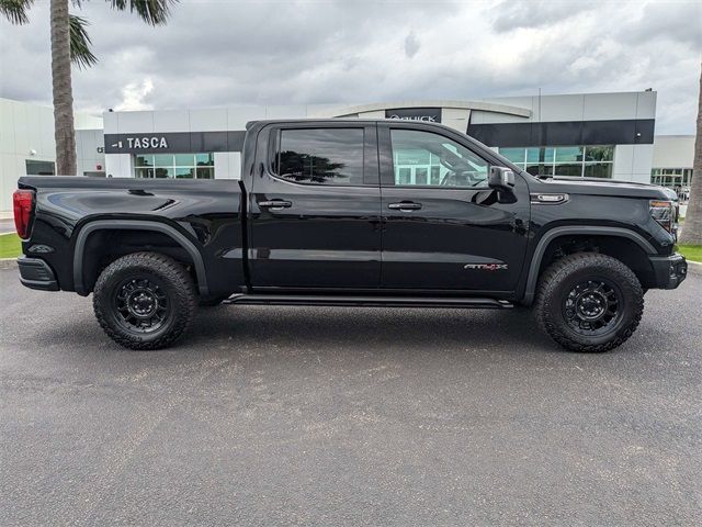 2024 GMC Sierra 1500 AT4X