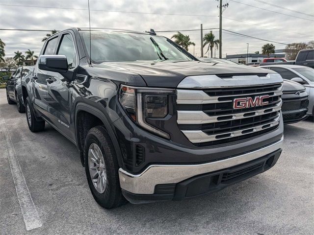 2024 GMC Sierra 1500 SLE