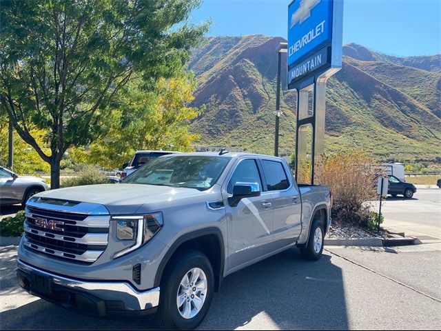 2024 GMC Sierra 1500 SLE