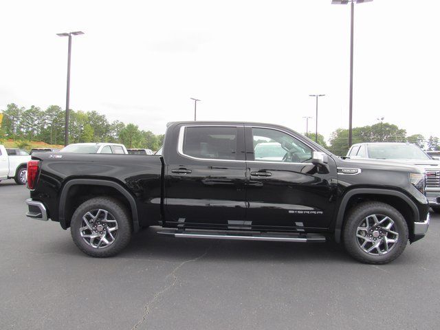 2024 GMC Sierra 1500 SLE