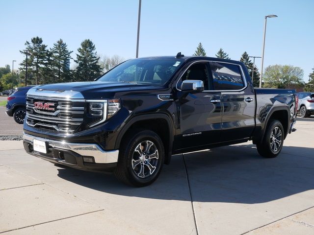 2024 GMC Sierra 1500 SLT