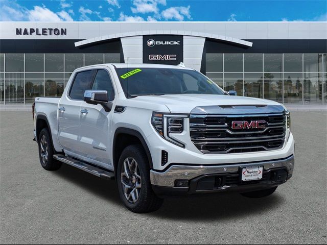 2024 GMC Sierra 1500 SLT