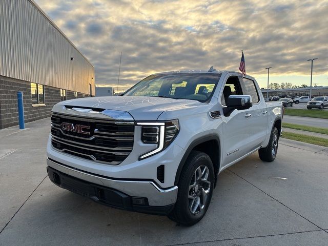 2024 GMC Sierra 1500 SLT